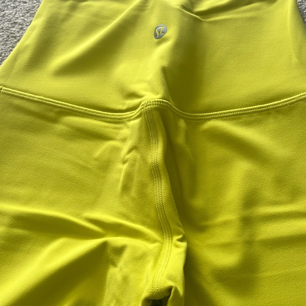 Lululemon leggings lime green double lined, perfect for winter
